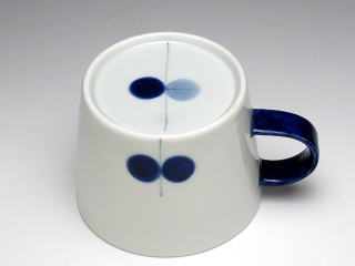 水玉リーフ（青）　マグカップ