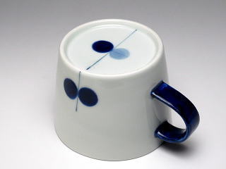 水玉リーフ（青）　マグカップ
