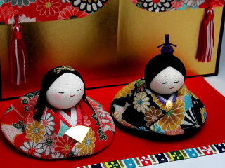 友禅おすまし雛　置物
