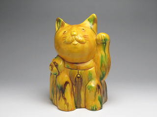 招き猫　三彩　置物